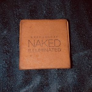URBAN DECAY HIGHLIGHT